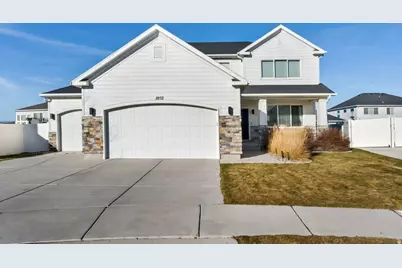 1052 W Valor Ct, Bluffdale, UT 84065 - Photo 1