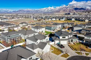 1052 W Valor Ct, Bluffdale, UT 84065 - Photo 6