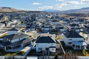 1052 W Valor Ct, Bluffdale, UT 84065 - Photo 8