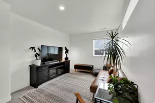 1052 W Valor Ct, Bluffdale, UT 84065 - Photo 34