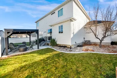 1052 W Valor Ct, Bluffdale, UT 84065 - Photo 52