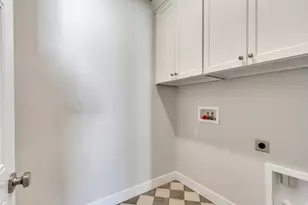 71 E Powell St, Vineyard, UT 84059 - Photo 10