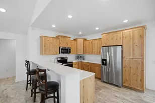 237 E 960 N, Tooele, UT 84074 - Photo 2