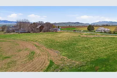 1811 W 2000 S, Lewiston, UT 84320 - Photo 16