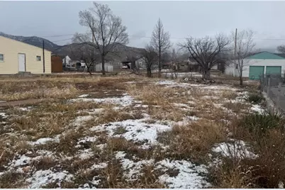 121 8th W, East Carbon, UT 84520 - Photo 2