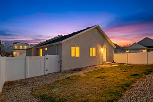 9512 S Tirado Cv, South Jordan, UT 84095 - Photo 2