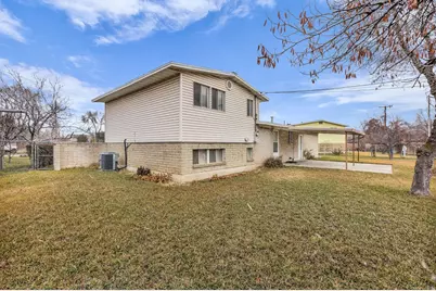 2613 W Hallmark Cir, West Valley, UT 84119 - Photo 22