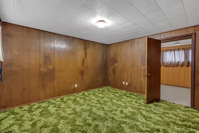 2613 W Hallmark Cir, West Valley, UT 84119 - Photo 16