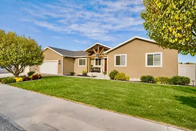 108 N Balsam Way, Price, UT 84501 - Photo 2