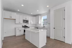 1822 E Kern Mountain, Eagle Mountain, UT 84005 - Photo 10