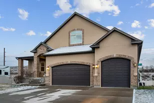 11979 S Draper Ridge Dr, Draper, UT 84020 - Photo 2