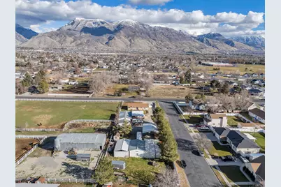 9505 N 6050 W, Highland, UT 84003 - Photo 20