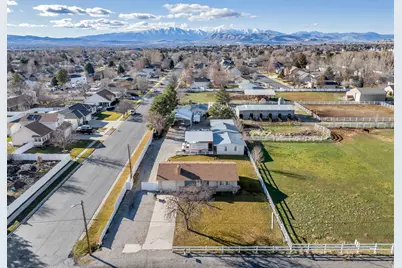 9505 N 6050 W, Highland, UT 84003 - Photo 14