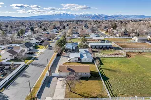 9505 N 6050 W, Highland, UT 84003 - Photo 14