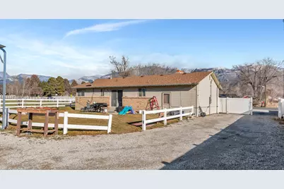 9505 N 6050 W, Highland, UT 84003 - Photo 10
