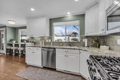 7885 S Manzano Dr, Sandy, UT 84093 - Photo 12