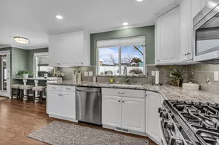 7885 S Manzano Dr, Sandy, UT 84093 - Photo 12