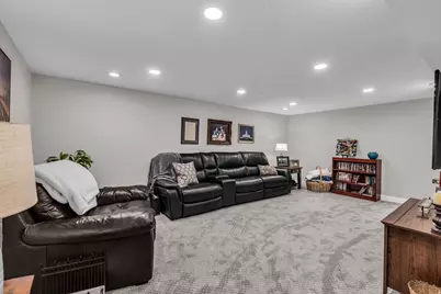 7885 S Manzano Dr, Sandy, UT 84093 - Photo 22