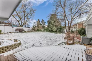 7885 S Manzano Dr, Sandy, UT 84093 - Photo 30