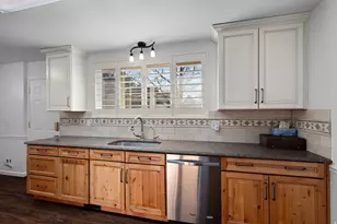 1610 E Moor Dale Ln S, Holladay, UT 84117 - Photo 6