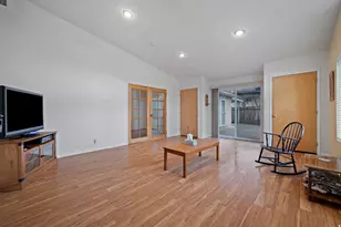 1610 E Moor Dale Ln S, Holladay, UT 84117 - Photo 12