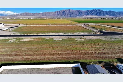 10845 N 8325 W #31, Tremonton, UT 84337 - Photo 8