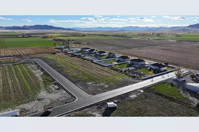 10845 N 8325 W #31, Tremonton, UT 84337 - Photo 10