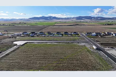 10890 N 8325 W #40, Tremonton, UT 84337 - Photo 4