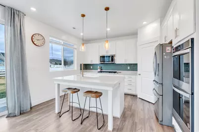 2774 W Coastline Dr, Syracuse, UT 84075 - Photo 6