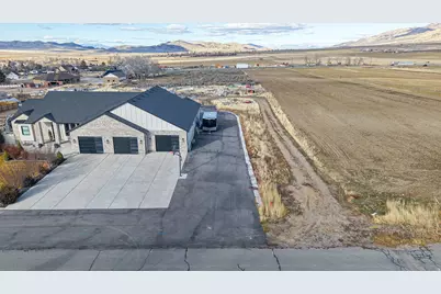 435 E 100 N, Mona, UT 84645 - Photo 38