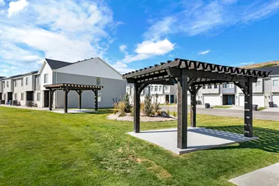 475 N Paradise Parkway Dr, Garden City, UT 84028 - Photo 12