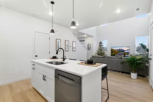 1125 N Clifton Dr, North Salt Lake, UT 84054 - Photo 12