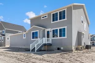 3826 W 2350 N, Clinton, UT 84015 - Photo 4