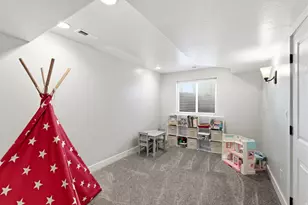 794 W 2300 S, Syracuse, UT 84075 - Photo 36