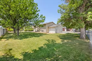 2215 W Bonniebrook S, Taylorsville, UT 84129 - Photo 40