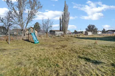 272 N 350 E, Elsinore, UT 84724 - Photo 32