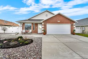 903 W 1730 N, Clinton, UT 84015 - Photo 1
