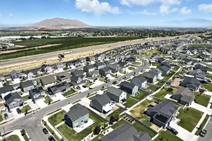 1017 S Red Cliff Dr, Santaquin, UT 84655 - Photo 42