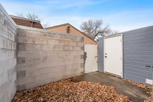 1415 W Arthur Dr, Provo, UT 84601 - Photo 16