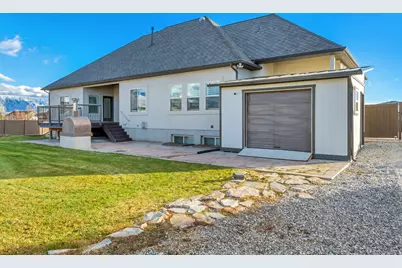 22 W 1000 S, Lehi, UT 84043 - Photo 10