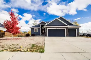 1428 N 4075 W, Vernal, UT 84078 - Photo 2