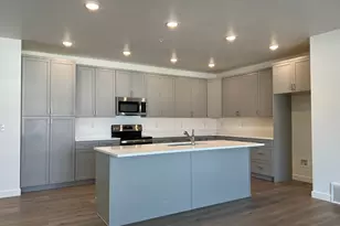 736 W Blue Magic Ln S, Midvale, UT 84047 - Photo 10