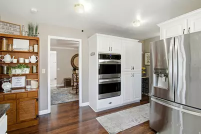 118 W 220 S, Orem, UT 84058 - Photo 14