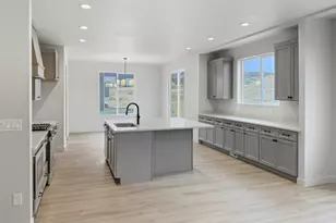 6938 W W Pointe Cedar Ln St, West Jordan, UT 84081 - Photo 8