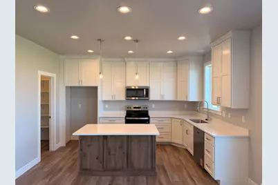 557 N 510 E, Smithfield, UT 84335 - Photo 2