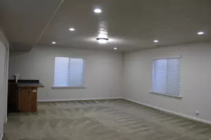 10612 N Canterbury Dr, Highland, UT 84003 - Photo 44