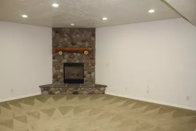10612 N Canterbury Dr, Highland, UT 84003 - Photo 40