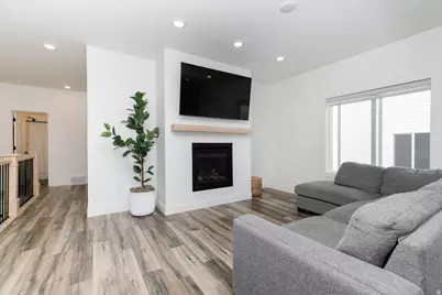 602 W 20 N, Hyrum, UT 84319 - Photo 12