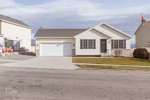 2426 N Nectar Way, Saratoga Springs, UT 84045 - Photo 2