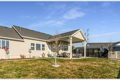 1853 W 850 S, Layton, UT 84041 - Photo 22